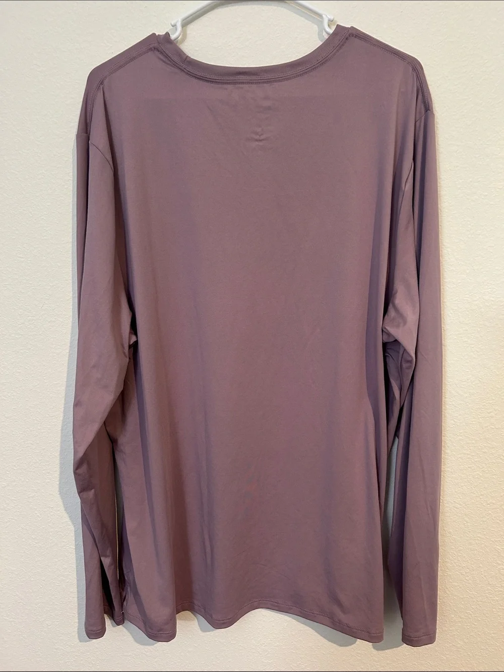 all in motion Men's Long Sleeve Crewneck in Mauve